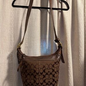 Vintage Coach Y2K Brown Signature Bleecker Canvas Bucket Crossbody Shoulder Bag
